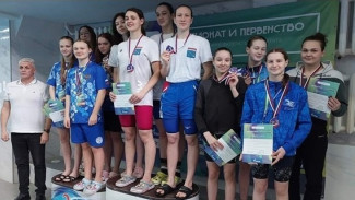 Копилка Коми пополнилась ещё 13 медалями на чемпионате и первенстве СЗФО по плаванию