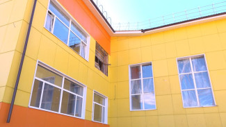 В Помоздино в День знаний открылась новая школа на 400 мест