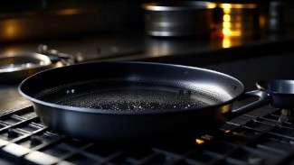 Рецидивист из Айкино ударил своего знакомого сковородкой по голове