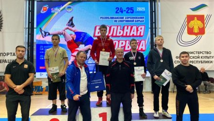 В Коми завершились республиканские соревнования по вольной борьбе