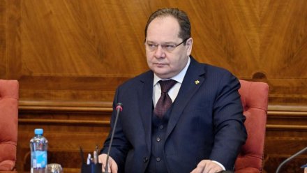 «Новогодняя праздничная атмосфера должна быть создана во всех городах и районах республики» - Ростислав Гольдштейн