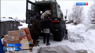 В труднодоступный район Большеземельской тундры доставили продукты