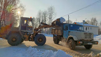 В период морозов столичные дорожники сосредоточилось на очистке пешеходных переходов от снежных валов