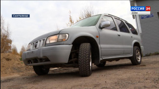 В Сыктывкаре для нужд СВО приводят в порядок автомобиль