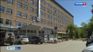 В Инте из окна четвёртого этажа выпал двухлетний ребёнок