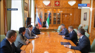 Ростислав Гольдштейн провёл рабочую встречу с руководителем Северо-Западного главного управления Центробанка России Павлом Шапта