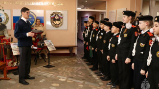 На базе Пожарно-технической выставки Главного управления МЧС России по Республике Коми прошли мероприятия на тему «Патриотическое воспитание посредством музейной педагогики»  