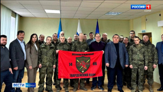 Ростислав Гольдштейн вручил бойцам из Коми государственные награды