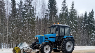 В Корткеросском районе 18 единиц техники обслуживают автомобильные дороги
