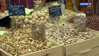 Эксперт рассказала, кому нельзя есть орехи