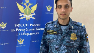 Сыктывкарский пристав оказал помощь выпавшему из окна ребенку