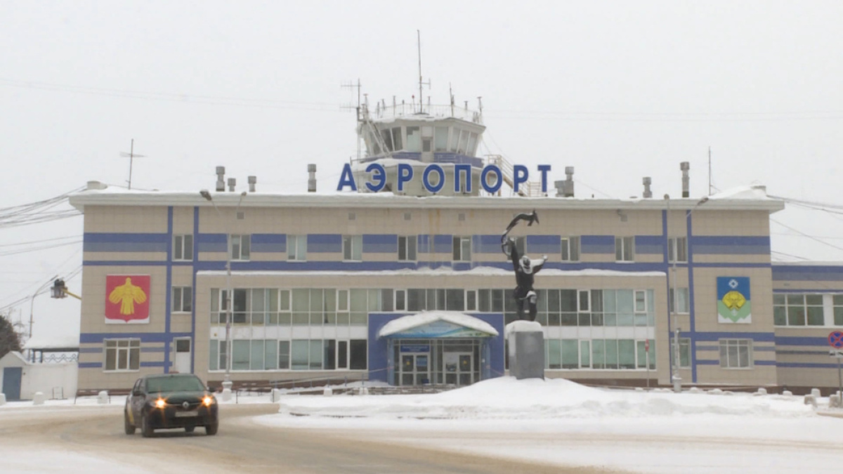 Самолет Москва - Сыктывкар вернулся в Шереметьево из-за неисправности шасси  – ГТРК «Коми Гор»