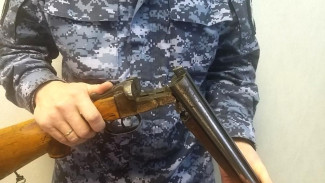 Сыктывкаре мужчина нашел оружие и сдал его в Росгвардию