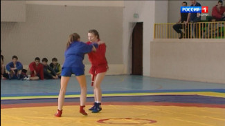 В Сыктывкаре стартуют 40-е Республиканские соревнования по самбо среди юношей и девушек 11-16 лет