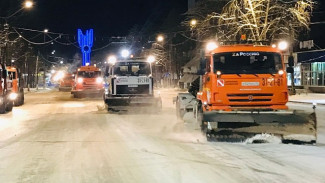За ночь из Сыктывкара вывезено 430 кубометров снега