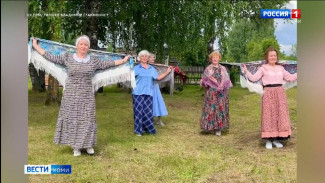 Дамы сыктывкарской студии «Модницы» поучаствовали в съёмках нового клипа Владимира Трошева