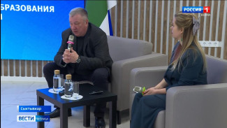 В Сыктывкаре прошла встреча депутата ГД РФ Андрея Гурулева с классными руководителями кадетских классов