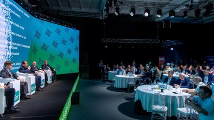 От наставничества до налоговых льгот: Ростислав Гольдштейн и предприниматели Коми наметили пути решения кадрового вопроса