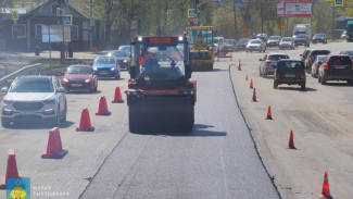  В Сыктывкаре идёт асфальтирование Октябрьского проспекта