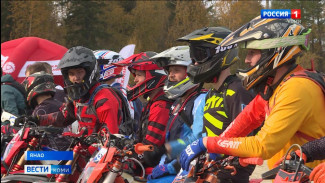 В Салехарде прошел мотофестиваль в честь юбилея города