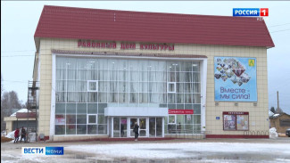 Районный Дом культуры в Усть-Куломе решили обновить с опережением плана
