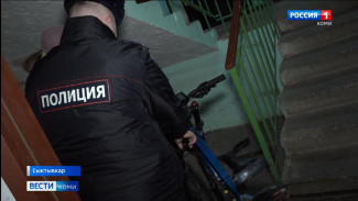 Сотрудники эжвинского жилкомхоза проводят осмотры подъездов на предмет несанкционированного хранения велосипедов и других видов транспорта