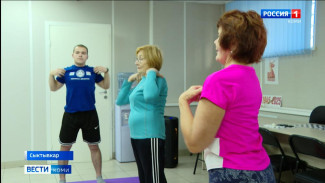 Сыктывкарские пенсионеры начинают утро с зарядки