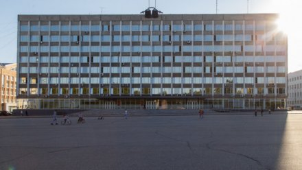 Для привлечения кадров: в Коми с 1 марта 2025 года у госслужащих увеличится размер ежемесячного денежного поощрения