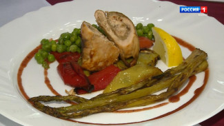 Врач предупредила об опасности даже однократного переедания в Новый год 