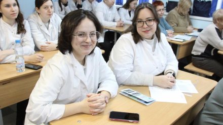 Преемственность и наставничество: в сыктывкарском медколледже обсудили сотрудничество с работодателями