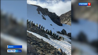 50 ямальских и белгородских школьников прошагали 25 километров через Уральский разлом