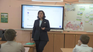 Светлана Суворкина провела для сыктывкарских гимназистов «Разговор о важном»