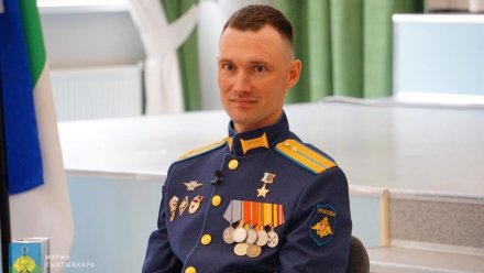 Сыктывкарские школьники встретились с Героем России Станиславом Кочевым