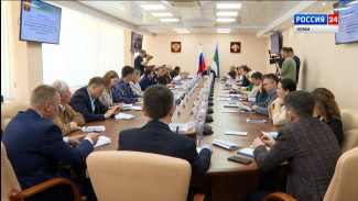 В Госсовете Коми обсудили, как оградить подрастающее поколение от кибермошенников