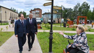 Ростислав Гольдштейн посетил обновлённый парк "Берёзовая Роща" в Сосногорске