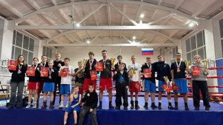 Множество медалей завоевали наши боксеры на соревнованиях в Вельске