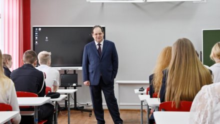 Ростислав Гольдштейн рассказал школьникам об уроках истории и важности сохранения памяти о Великой Победе