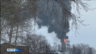 В Ухте пожарные ликвидировали возгорание технологической установки на улице Заводской