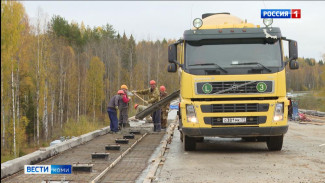 Движение по новому мосту через реку Лемью будет открыто к концу года
