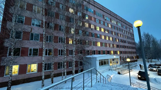 В Эжвинской больнице завершили ремонт приемного отделения хирургического корпуса