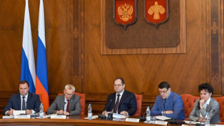 По поручению Ростислава Гольдштейна в Коми особое внимание уделят ремонту подъездов к школам и прилегающих к ним дворовых территорий