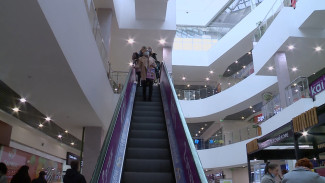 В России отменили социальную дистанцию в общественных местах