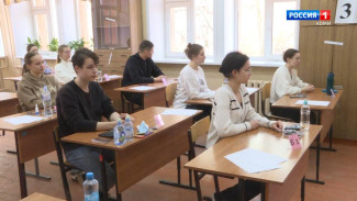 О ЕГЭ: у выпускников появилась возможность пересдать один предмет по желанию