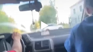 Полицейские установили и привлекли к ответственности 16-летнего водителя-лихача из Яреги