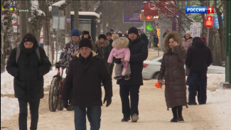 В Коми в 2025 году почти 4 тысячи семей с низким доходом получили материальную помощь на покупку одежды и обуви для детей