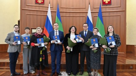 В Правительстве Коми отметили заслуги выдающихся деятелей культуры