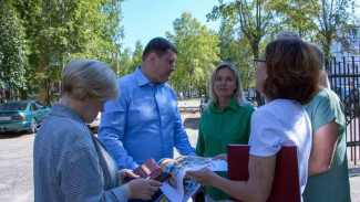  Дмитрий Братыненко оценил готовность сыктывкарских образовательных учреждений к учебному году