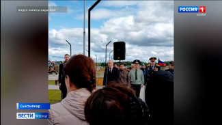 В Сыктывкаре на Верхнечовском кладбище открыли "Аллею героев"
