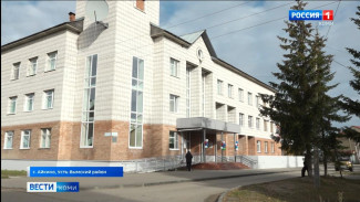 В селе Айкино Усть-Вымского района открылась новая модельная библиотека