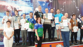 Спортсмены с инвалидностью участвовали в соревнованиях по плаванию в Сыктывкаре